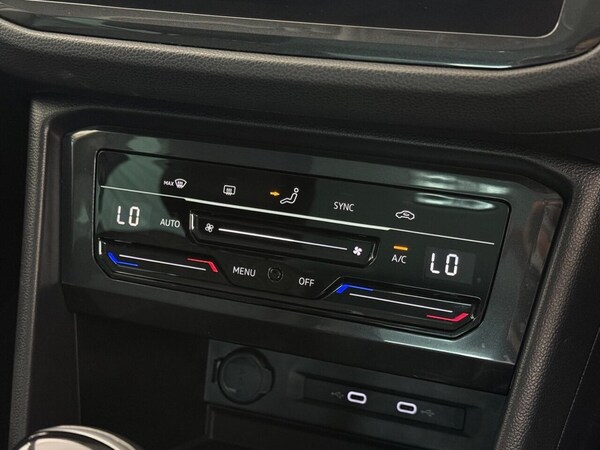 Used Volkswagen Tiguan 2022 for sale - 76111960: Photo 43