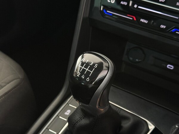 Used Volkswagen Tiguan 2022 for sale - 76111960: Photo 44