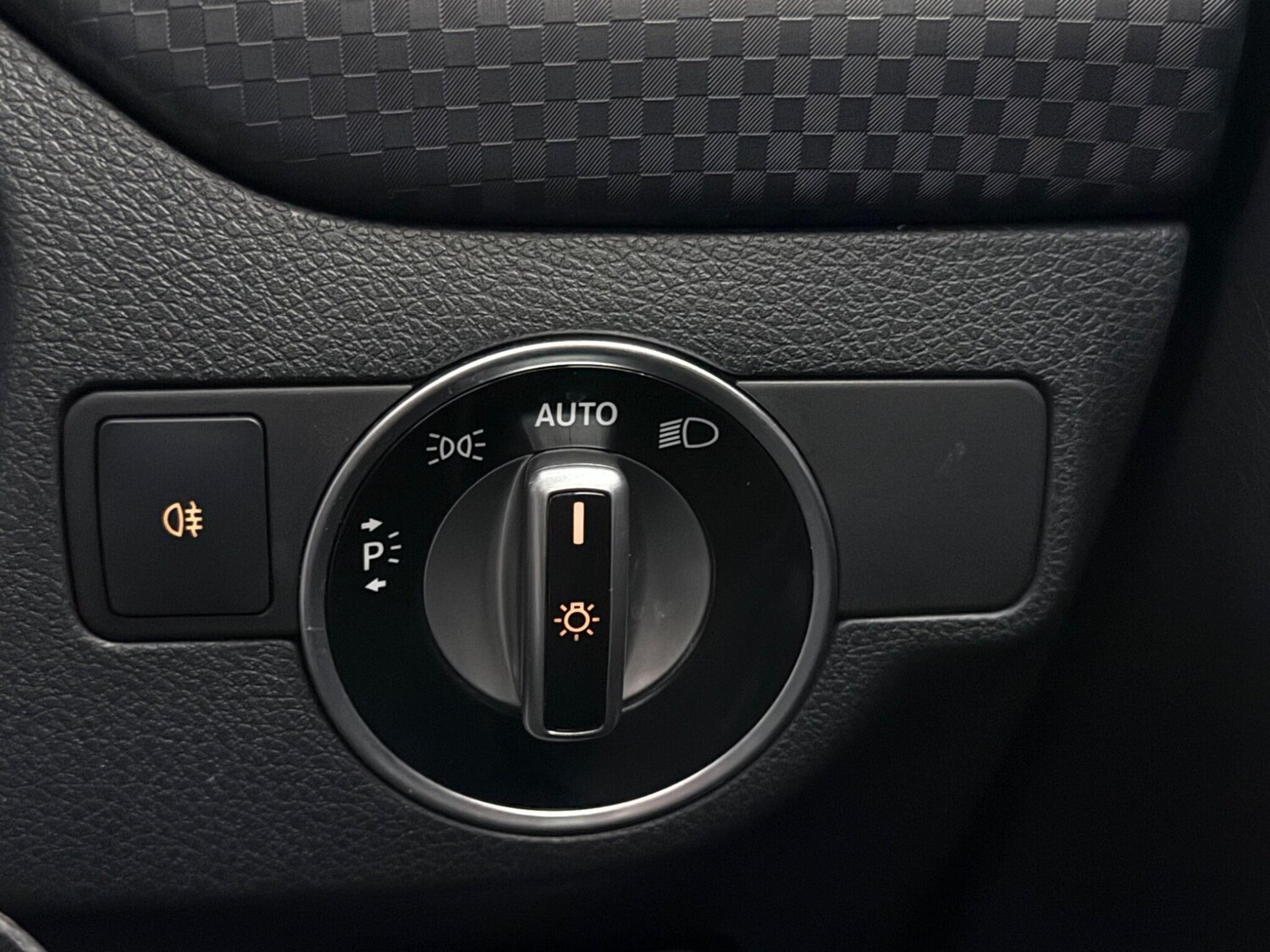 Used Mercedes-Benz A-Class 2017 for sale - 77441512: Photo 24