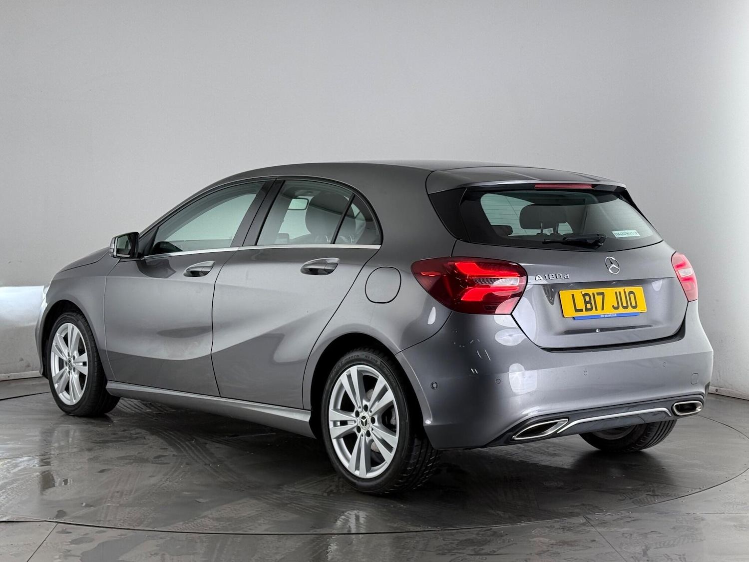 Used Mercedes-Benz A-Class 2017 for sale - 77441512: Photo 4