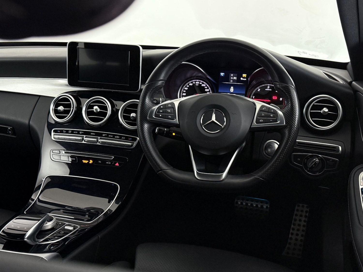 Used Mercedes-Benz C Class 2018 for sale - 77156091: Photo 12