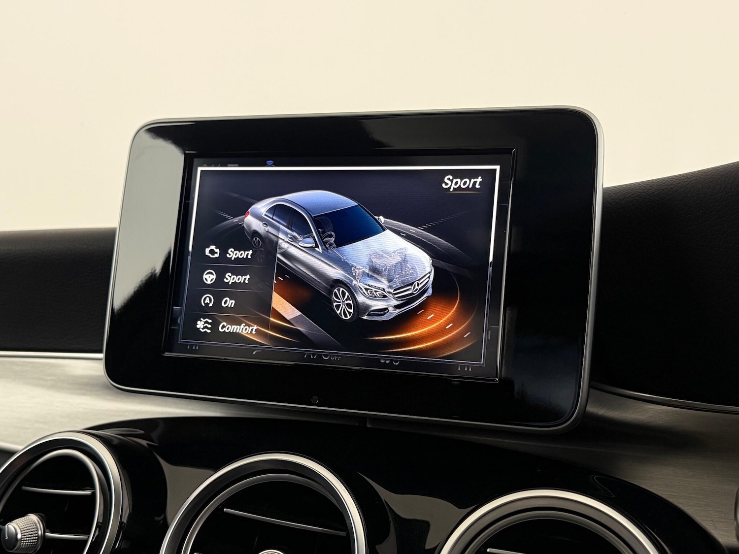 Used Mercedes-Benz C Class 2018 for sale - 77156091: Photo 25