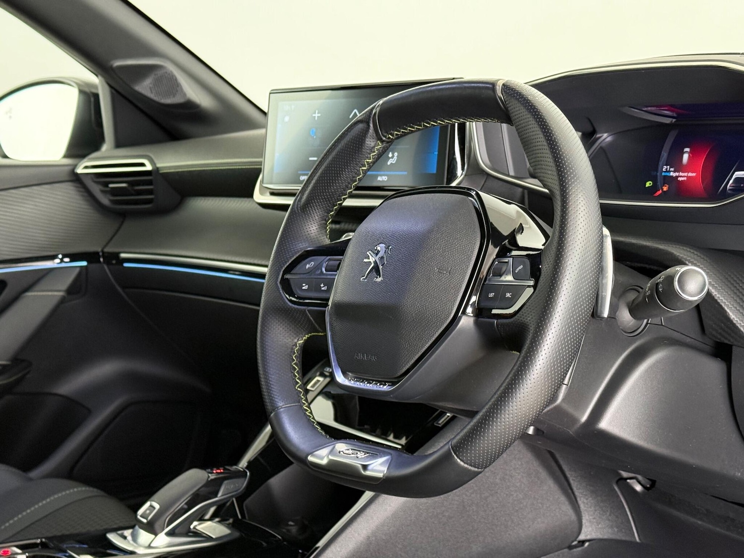 Used Peugeot 208 2021 for sale - 77259737: Photo 11