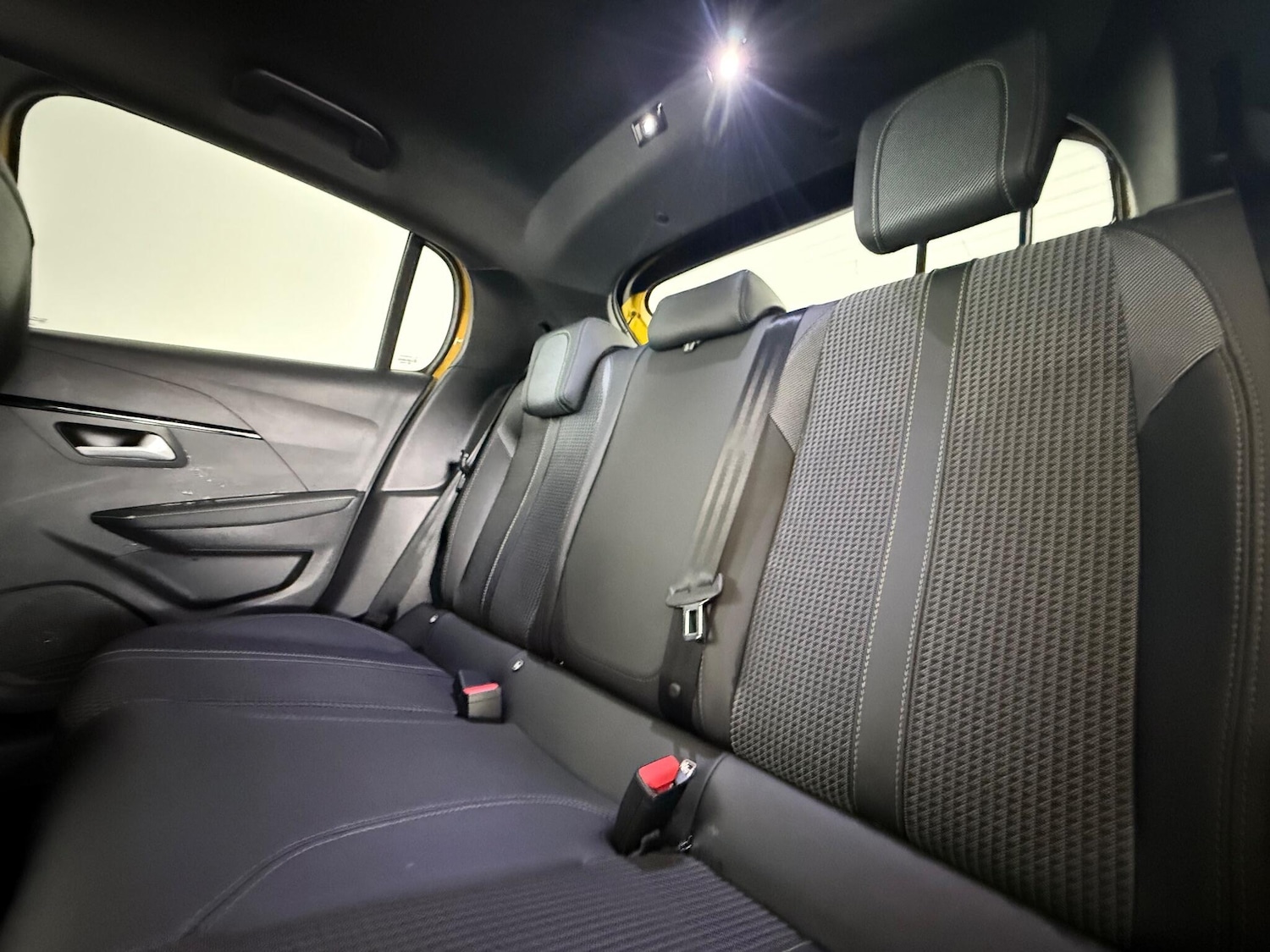 Used Peugeot 208 2021 for sale - 77259737: Photo 14