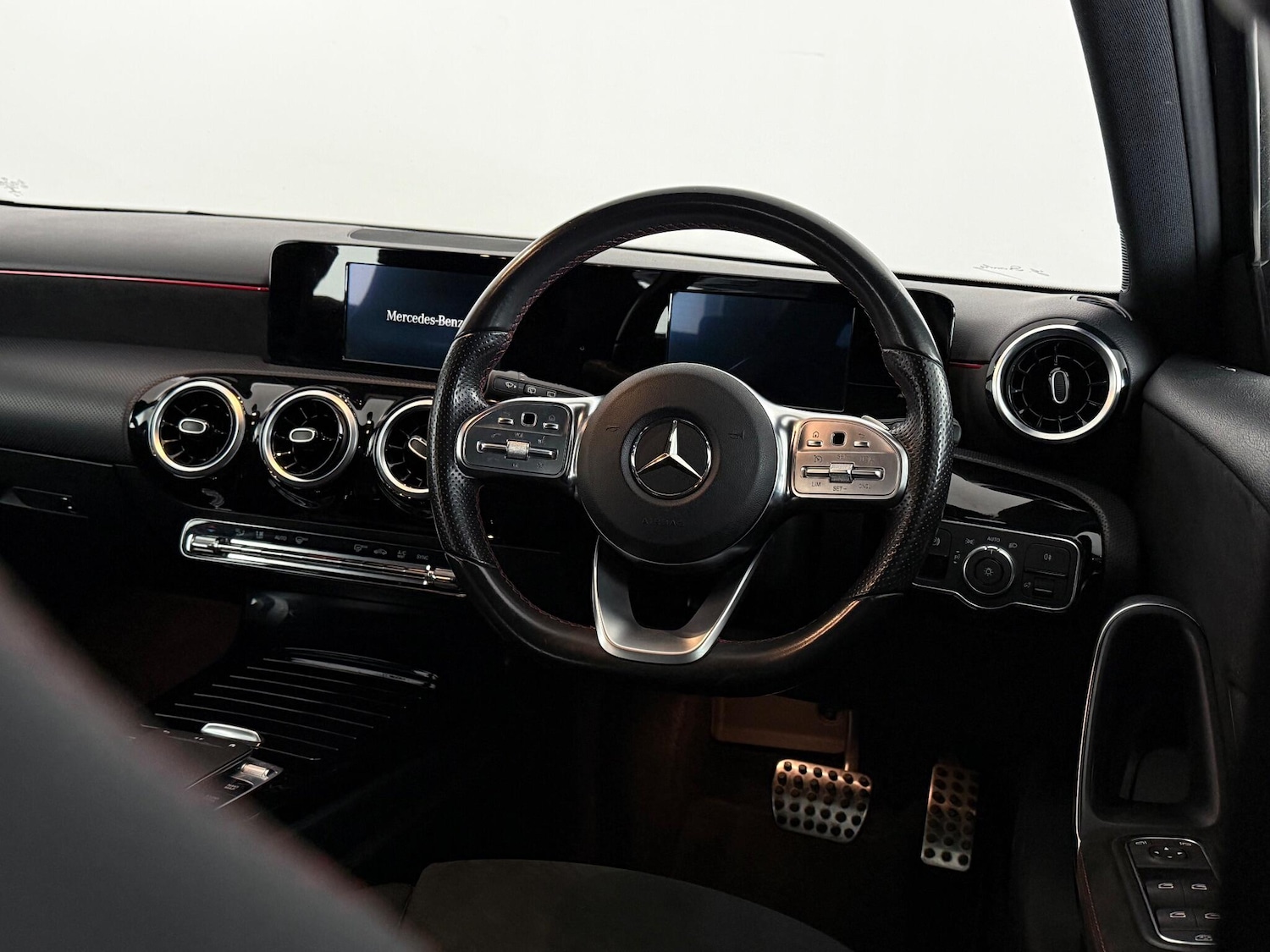 Used Mercedes-Benz A-Class 2018 for sale - 77053995: Photo 17