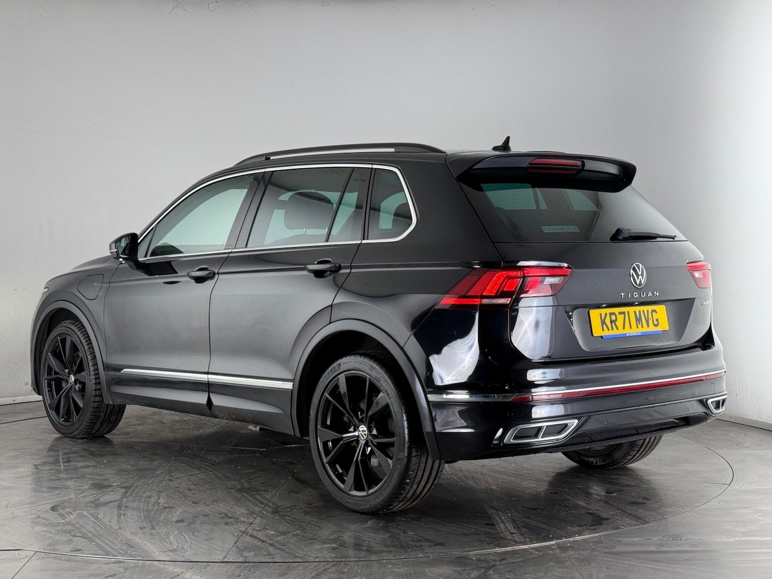 Used Volkswagen Tiguan 2021 for sale - 77246882: Photo 4