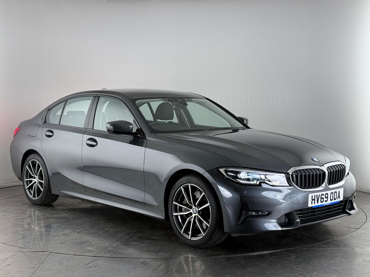 Used BMW 3 Series 2019 for sale - 76466701: Photo 1