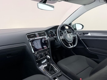Used Volkswagen Golf 2018 for sale - 79497284: Photo