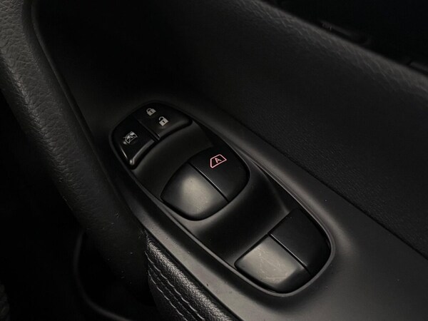Used Nissan Qashqai 2016 for sale - 75607302: Photo 29