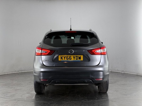 Used Nissan Qashqai 2016 for sale - 75607302: Photo 9