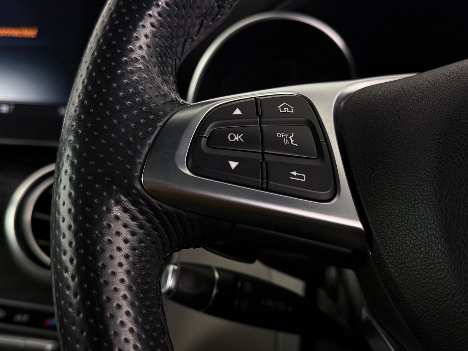 Used Mercedes-Benz C Class 2017 for sale - 77081898: Photo 19