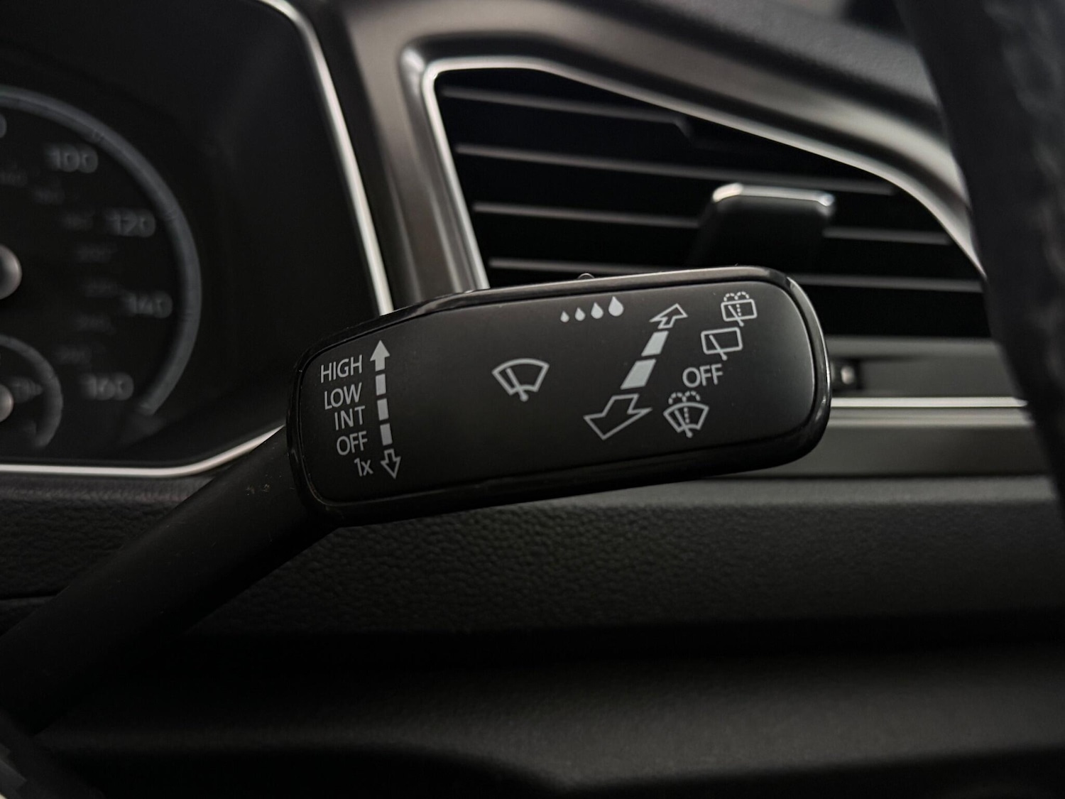 Used Volkswagen T-Roc 2019 for sale - 77222461: Photo 21