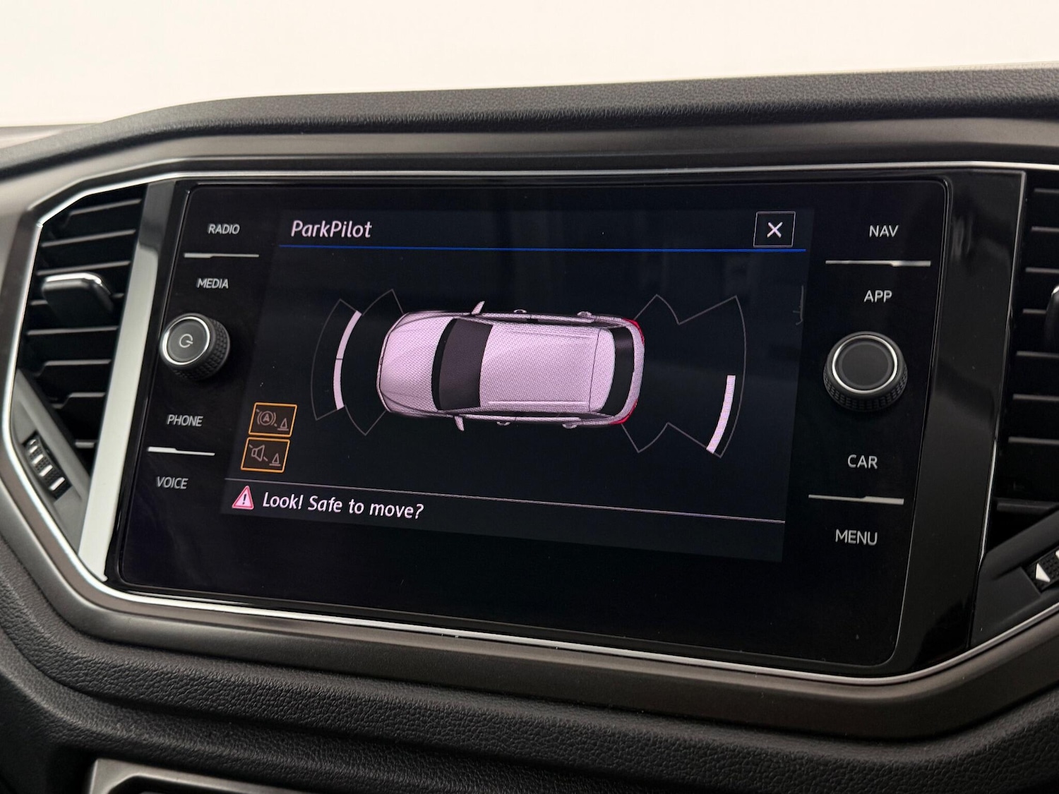 Used Volkswagen T-Roc 2019 for sale - 77222461: Photo 25