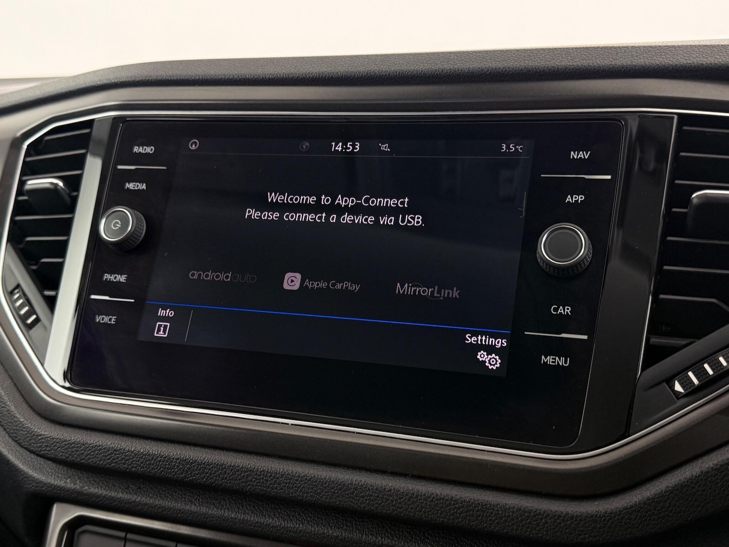 Used Volkswagen T-Roc 2019 for sale - 77222461: Photo 26