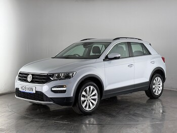 Used Volkswagen T-Roc 2019 for sale - 77222461: Photo