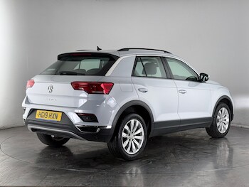 Used Volkswagen T-Roc 2019 for sale - 77222461: Photo