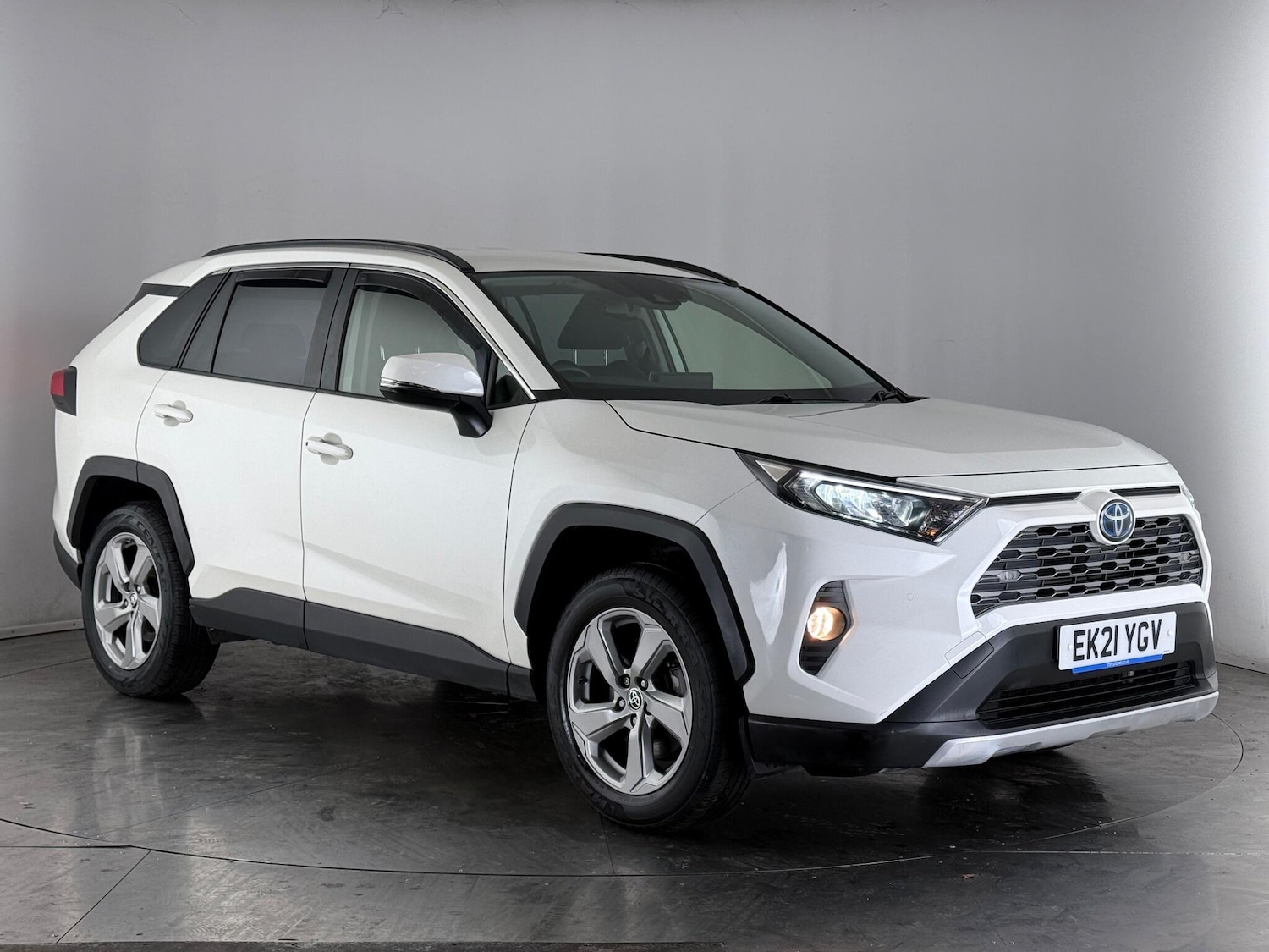 Used Toyota RAV4 2021 for sale - 76671535: Photo 1