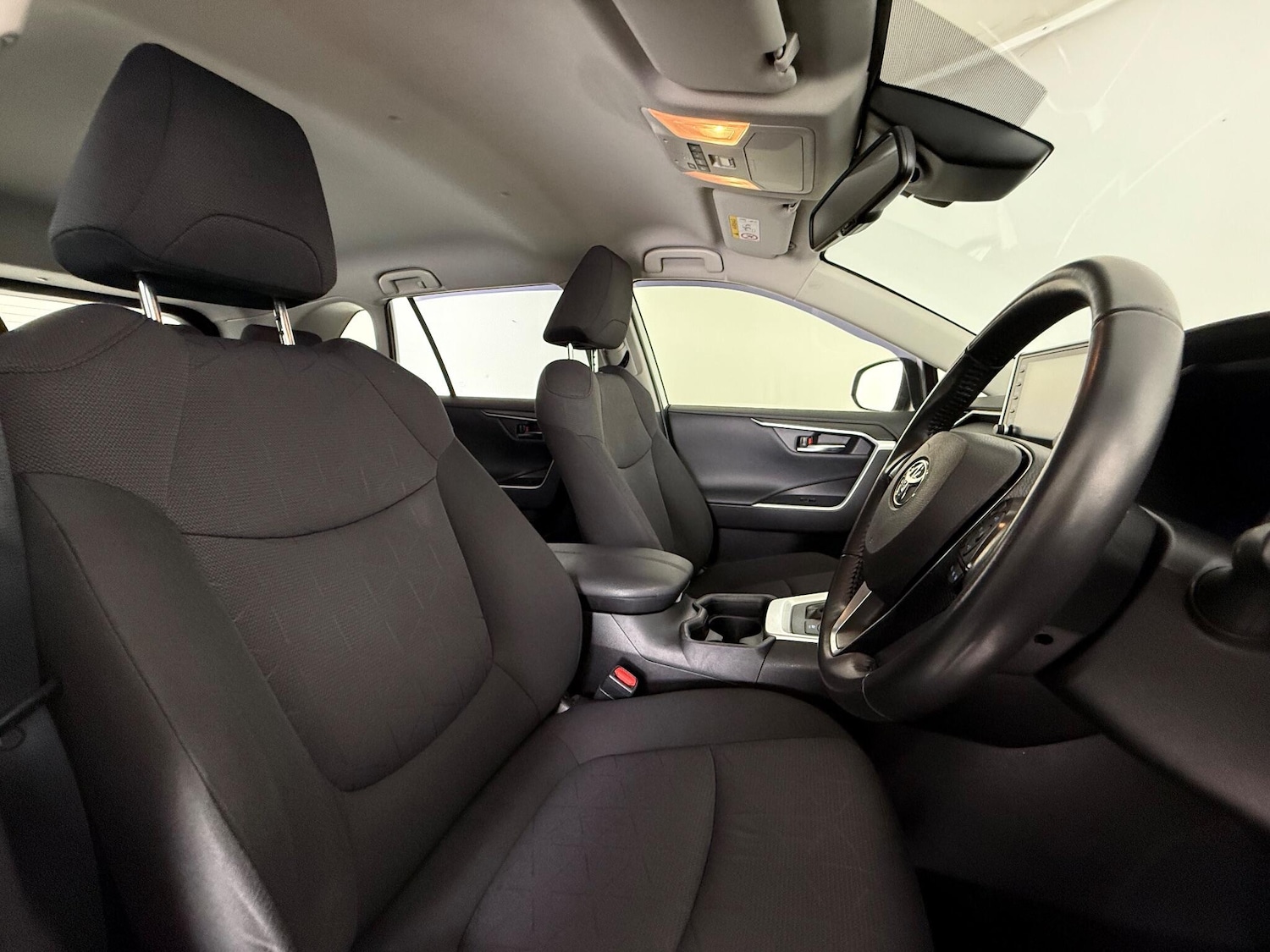 Used Toyota RAV4 2021 for sale - 76671535: Photo 16