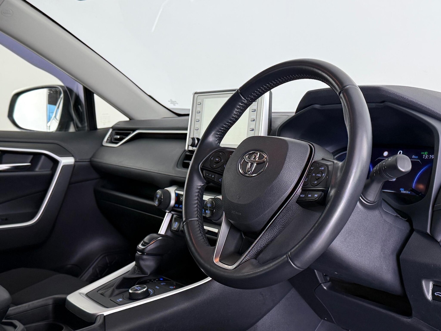 Used Toyota RAV4 2021 for sale - 76671535: Photo 17