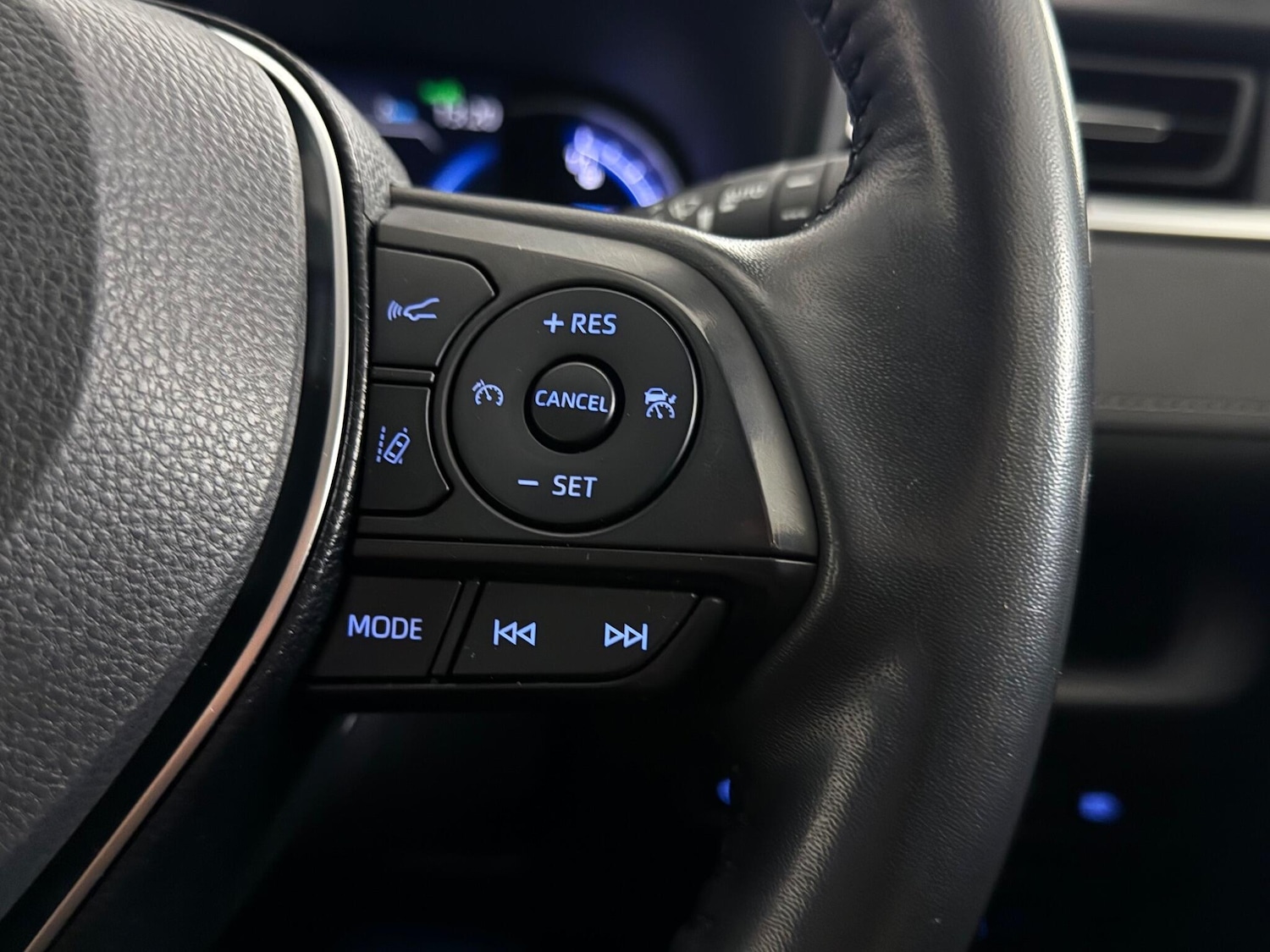 Used Toyota RAV4 2021 for sale - 76671535: Photo 27