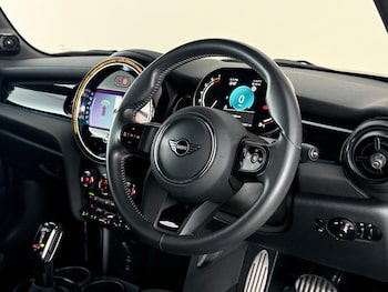 Used MINI Convertible 2023 for sale - 79117025: Photo
