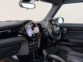 Used MINI Convertible 2023 for sale - 79117025: Photo