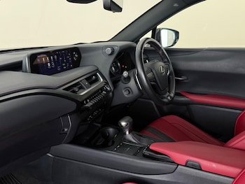 Used Lexus UX 2020 for sale - 79039532: Photo