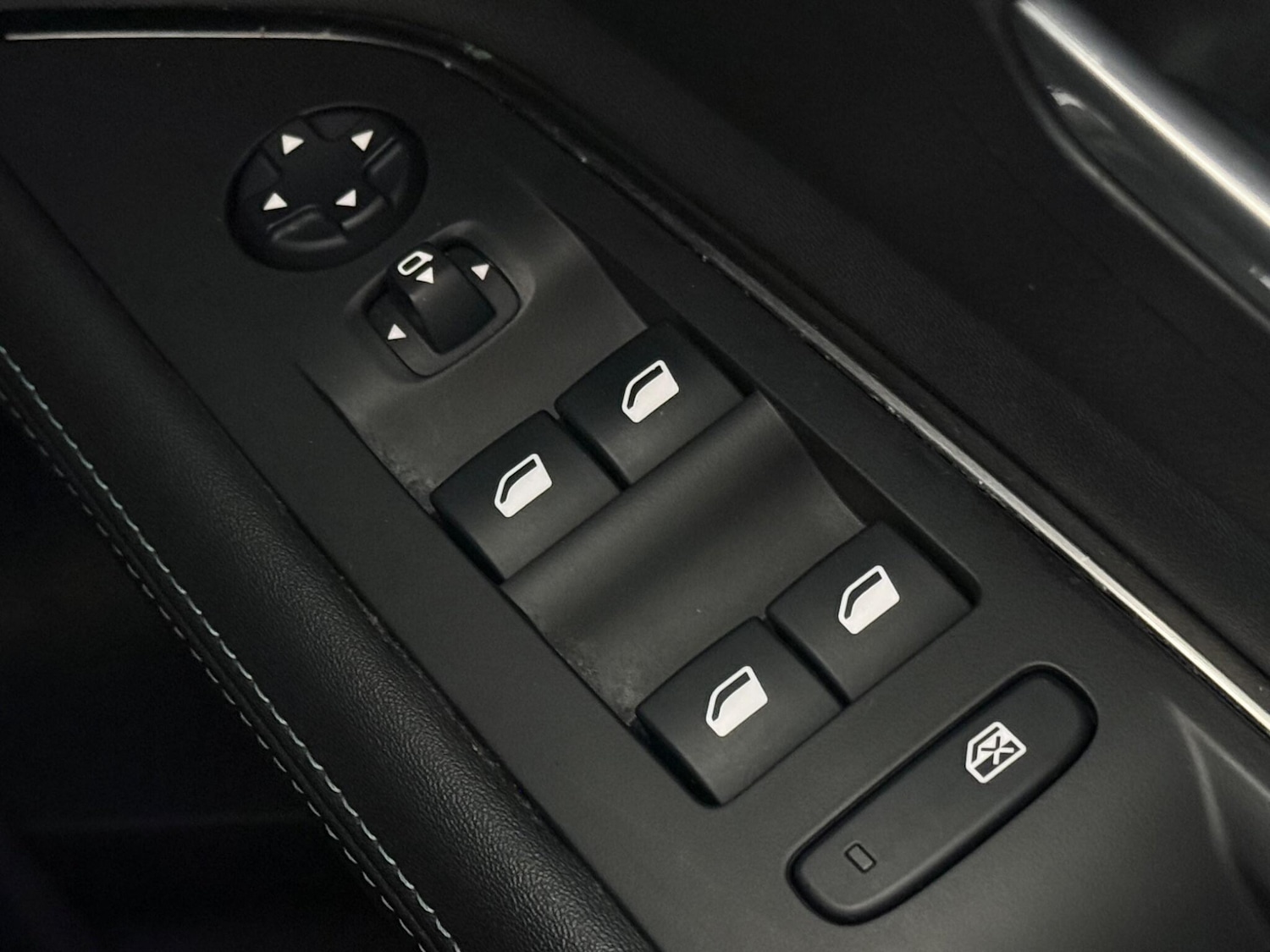 Used Peugeot 3008 2021 for sale - 77259668: Photo 30