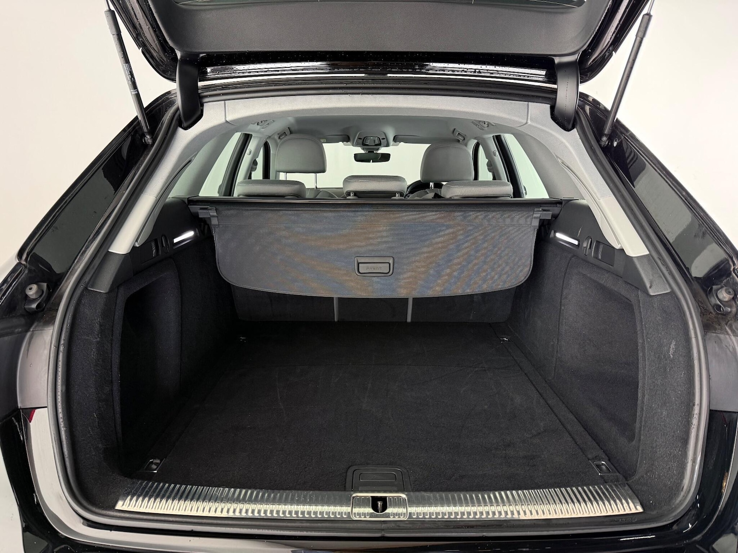 Used Audi A4 Avant 2022 for sale - 77222011: Photo 8