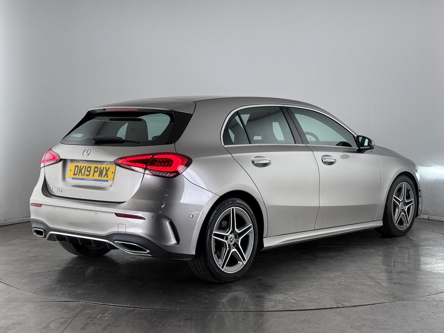 Used Mercedes-Benz A-Class 2019 for sale - 77260161: Photo 2