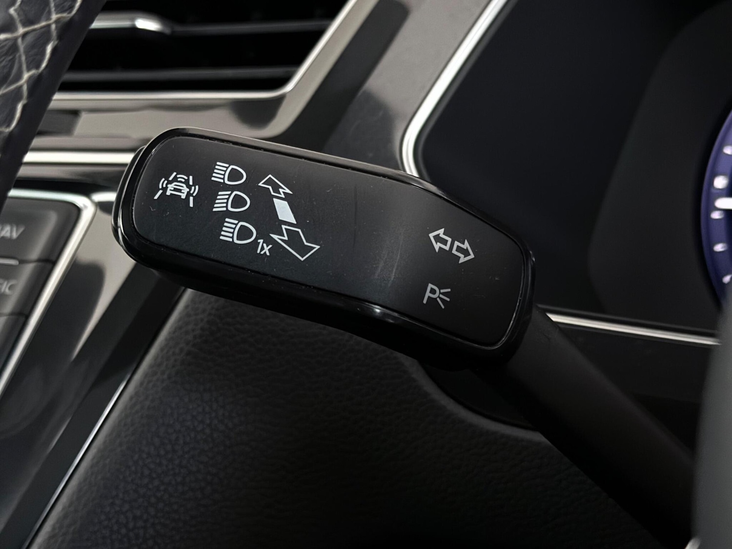 Used Volkswagen Tiguan 2016 for sale - 77243650: Photo 23