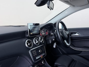 Used Mercedes-Benz A-Class 2016 for sale - 79581902: Photo