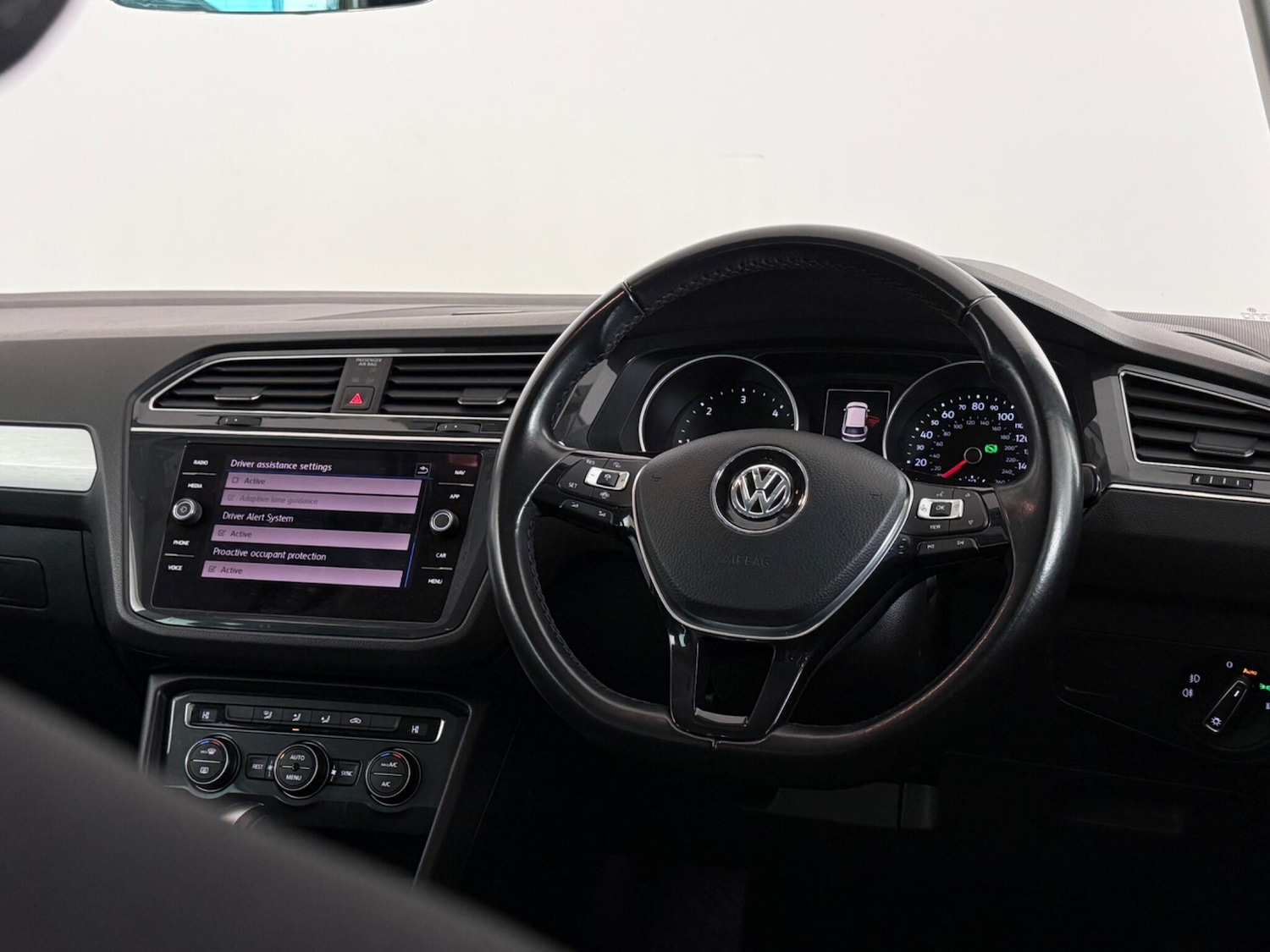 Used Volkswagen Tiguan 2019 for sale - 77371818: Photo 17