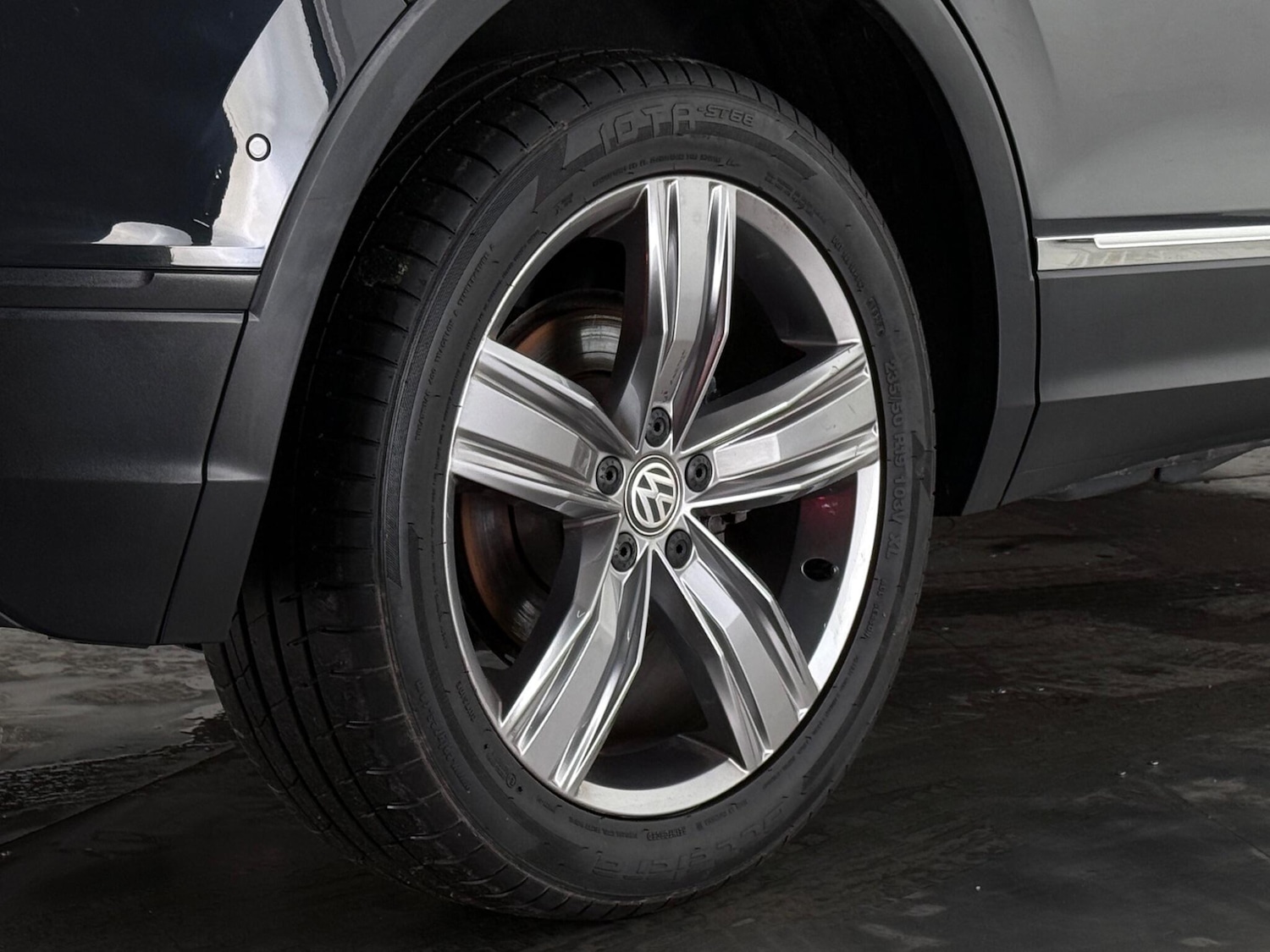 Used Volkswagen Tiguan 2019 for sale - 77371818: Photo 8