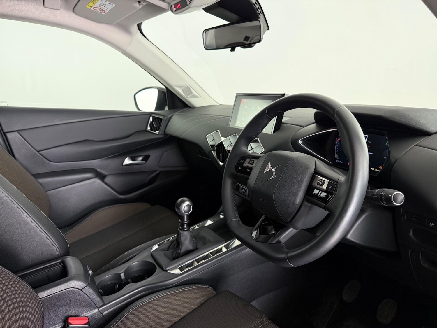 Used DS Automobiles DS 3 Crossback 2022 for sale - 77216792: Photo 10