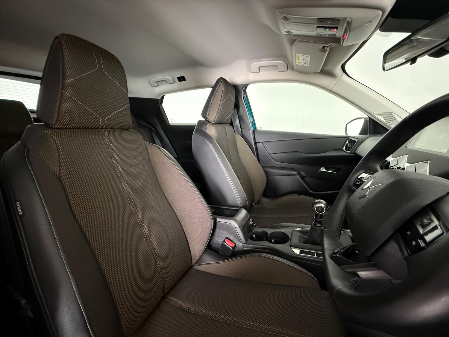 Used DS Automobiles DS 3 Crossback 2022 for sale - 77216792: Photo 11