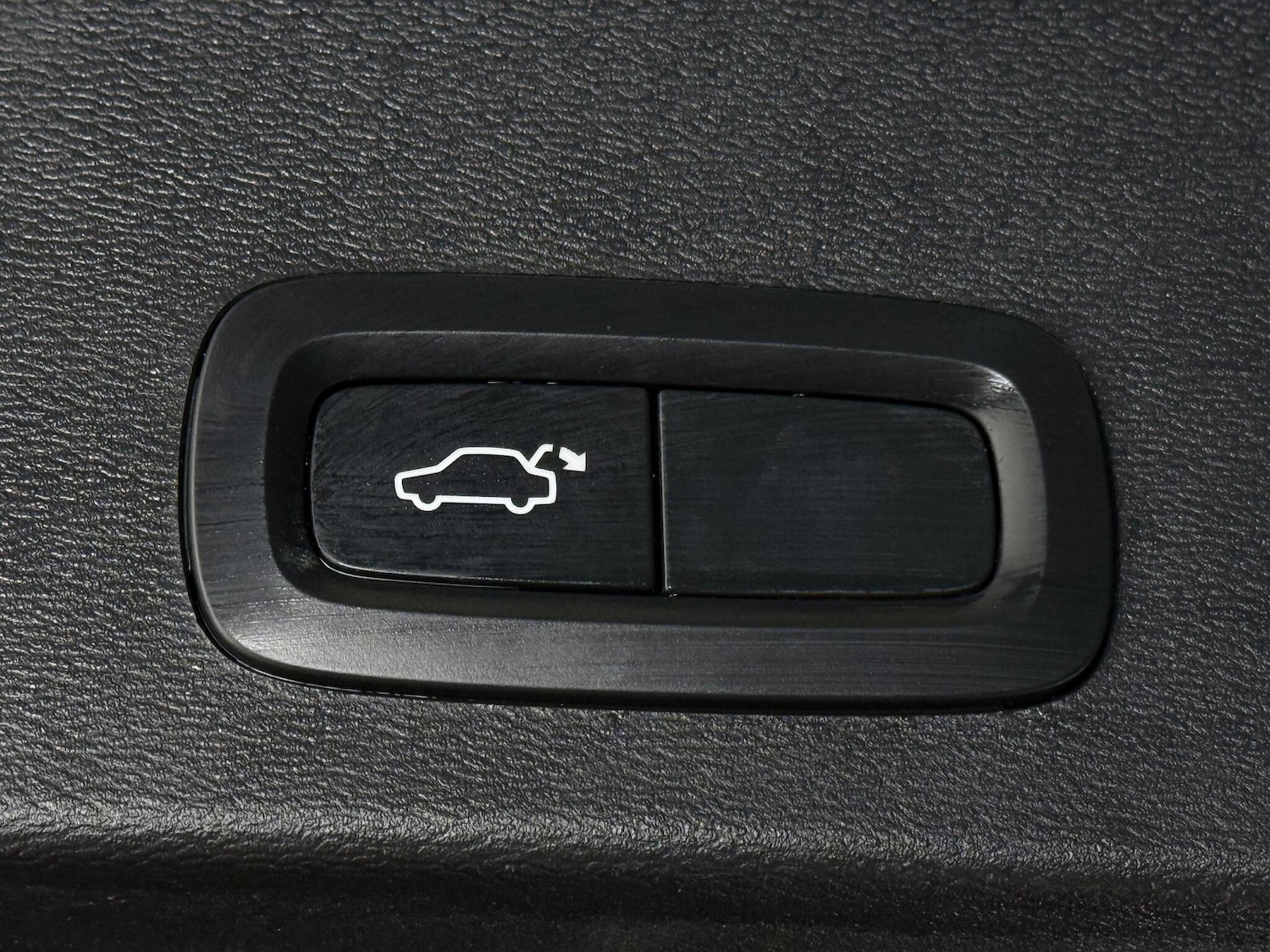 Used Volvo XC40 2021 for sale - 76467048: Photo 13