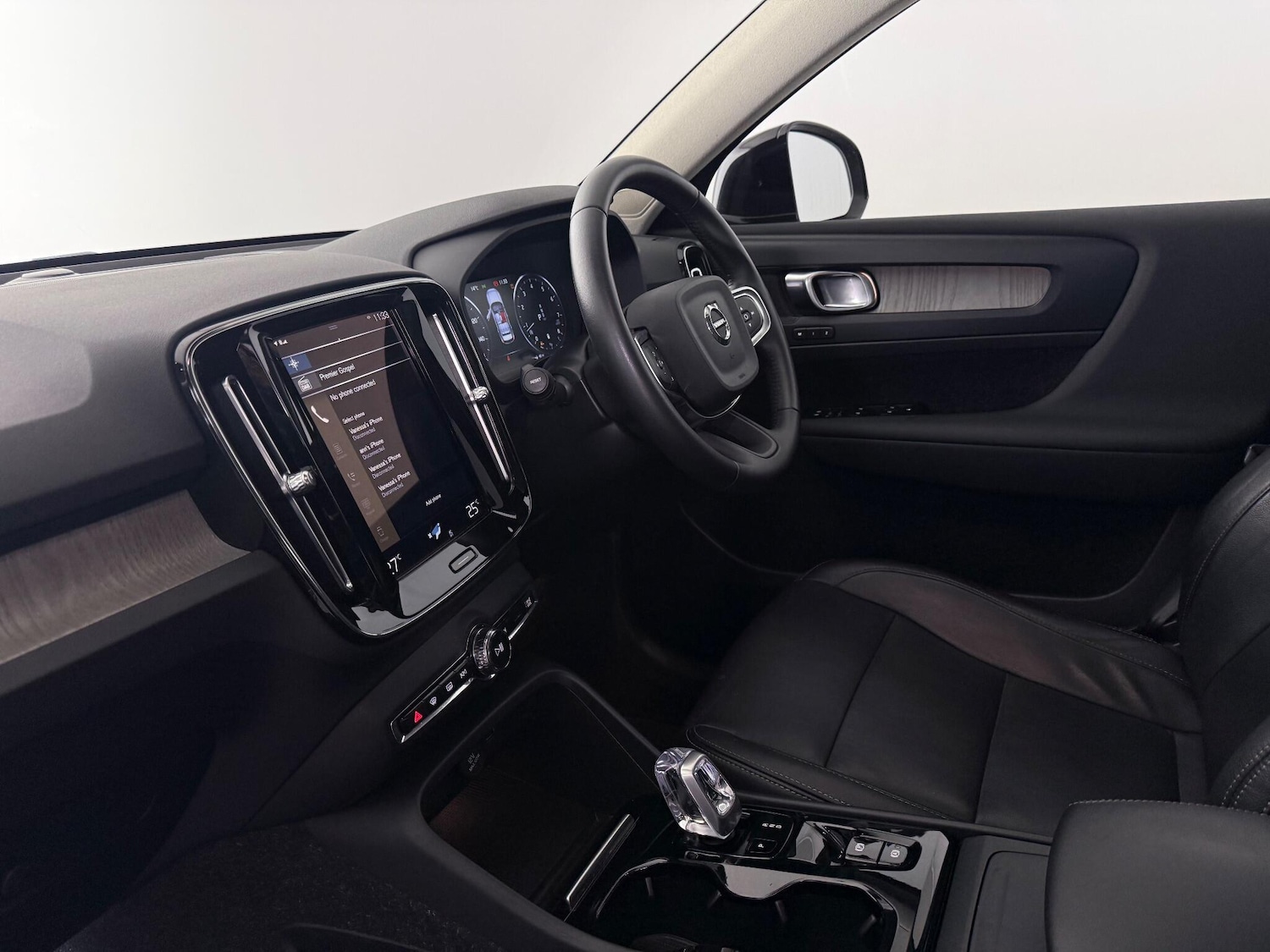 Used Volvo XC40 2021 for sale - 76467048: Photo 24