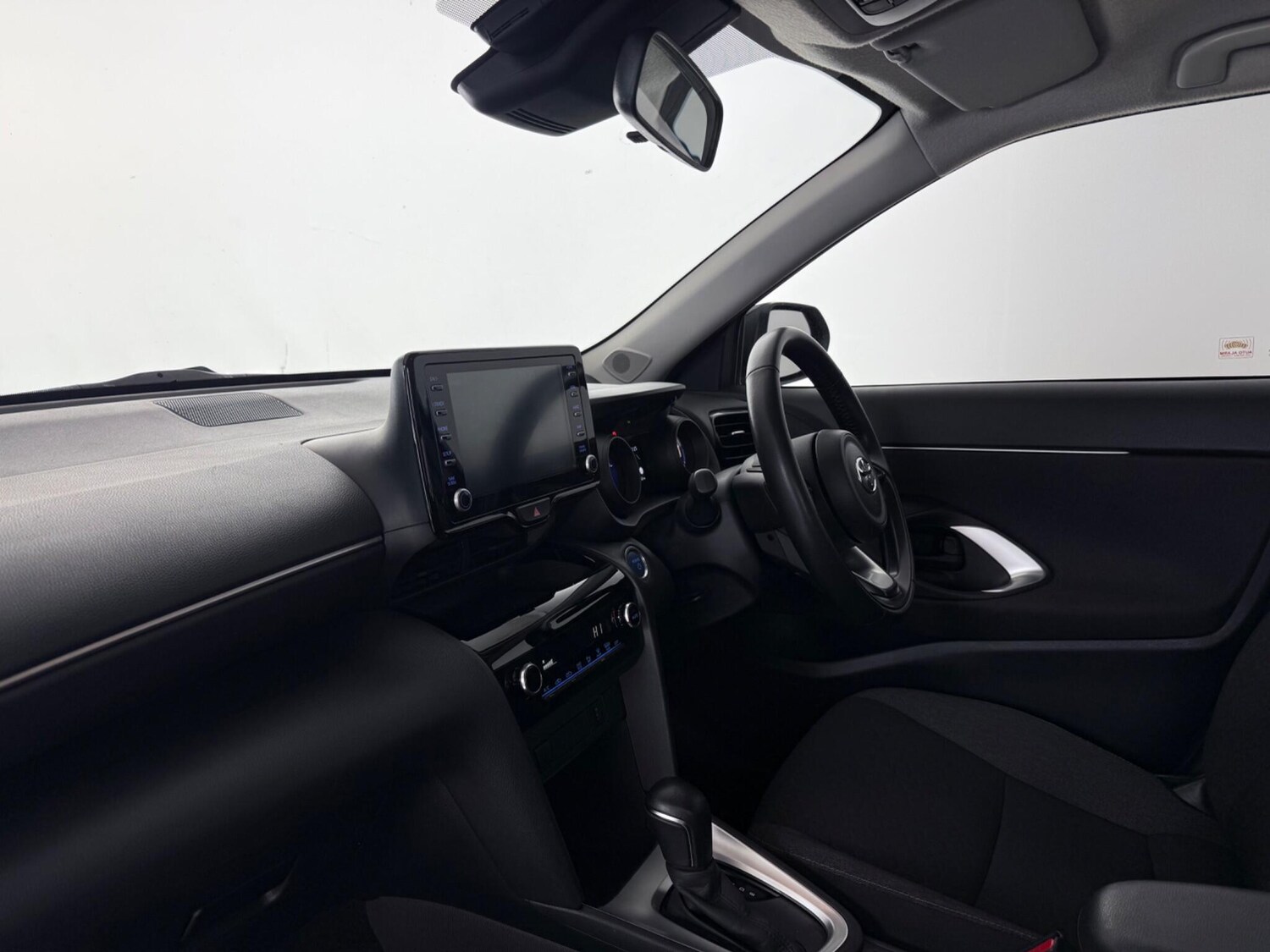 Used Toyota Yaris Cross 2023 for sale - 77730844: Photo 12