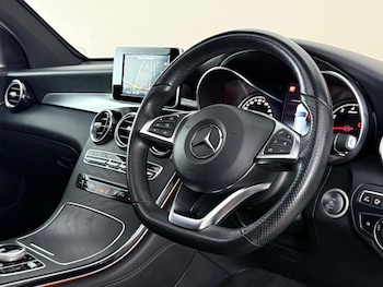 Used Mercedes-Benz GLC 2019 for sale - 79120041: Photo