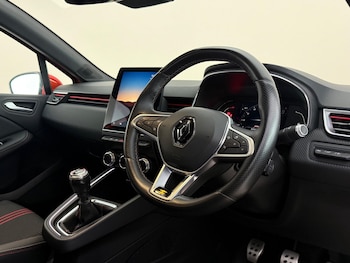 Used Renault Clio 2021 for sale - 78823442: Photo