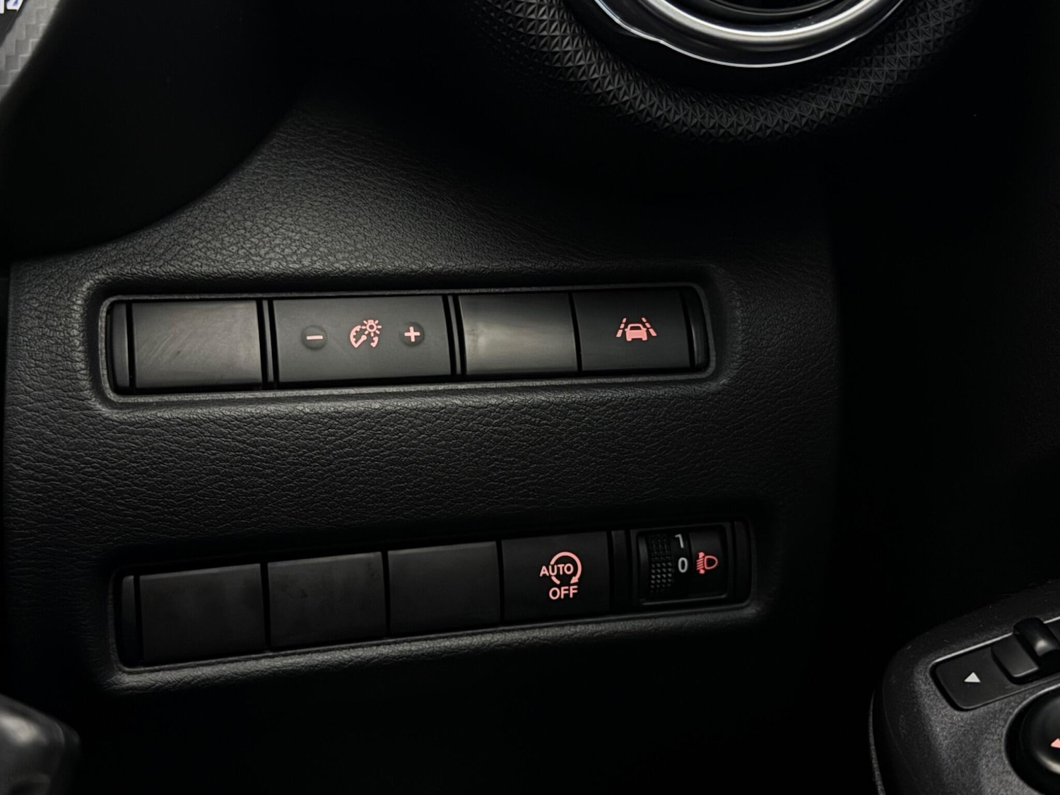 Used Nissan Juke 2023 for sale - 77984733: Photo 18