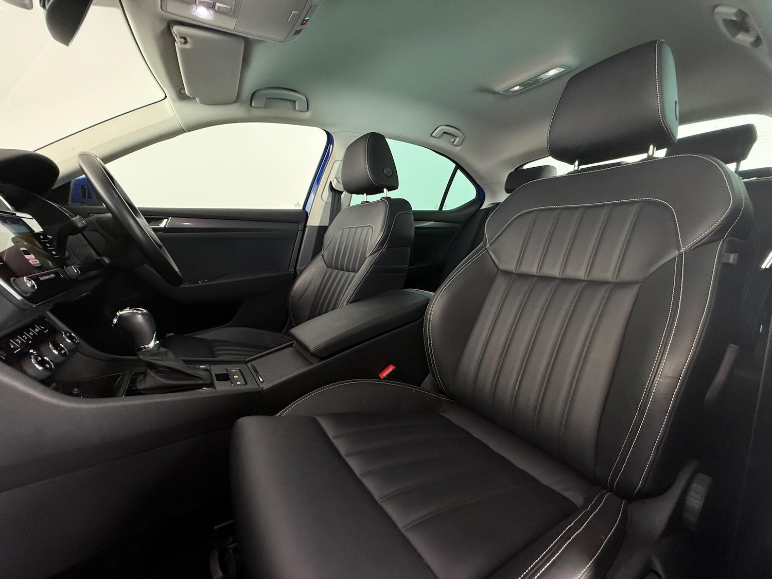 Used Skoda Superb 2023 for sale - 77182436: Photo 14