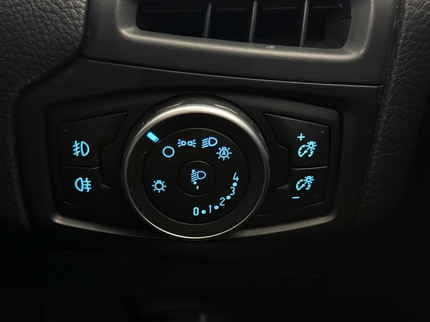 Used Ford Focus 2014 for sale - 77221982: Photo 27