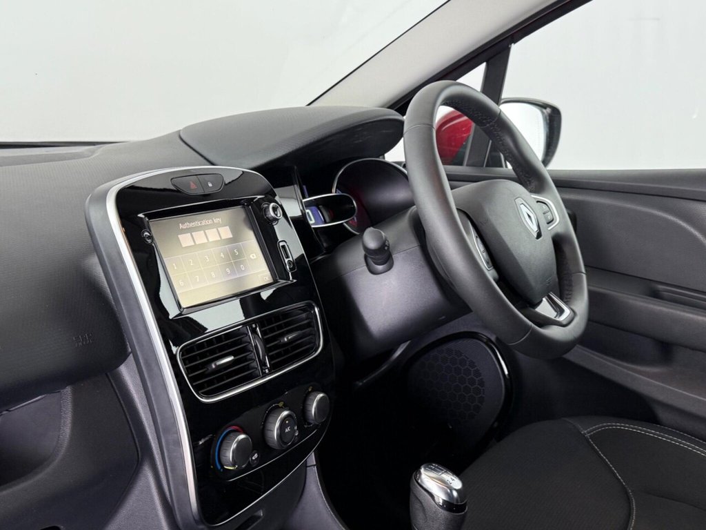 Used Renault Clio 2017 for sale - 75753131: Photo 17