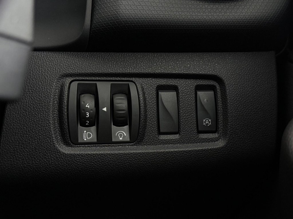 Used Renault Clio 2017 for sale - 75753131: Photo 26