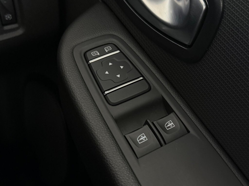 Used Renault Clio 2017 for sale - 75753131: Photo 29