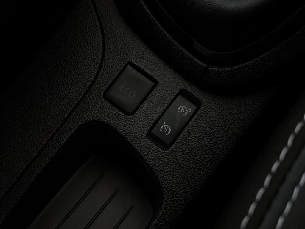 Used Renault Clio 2017 for sale - 75753131: Photo 35