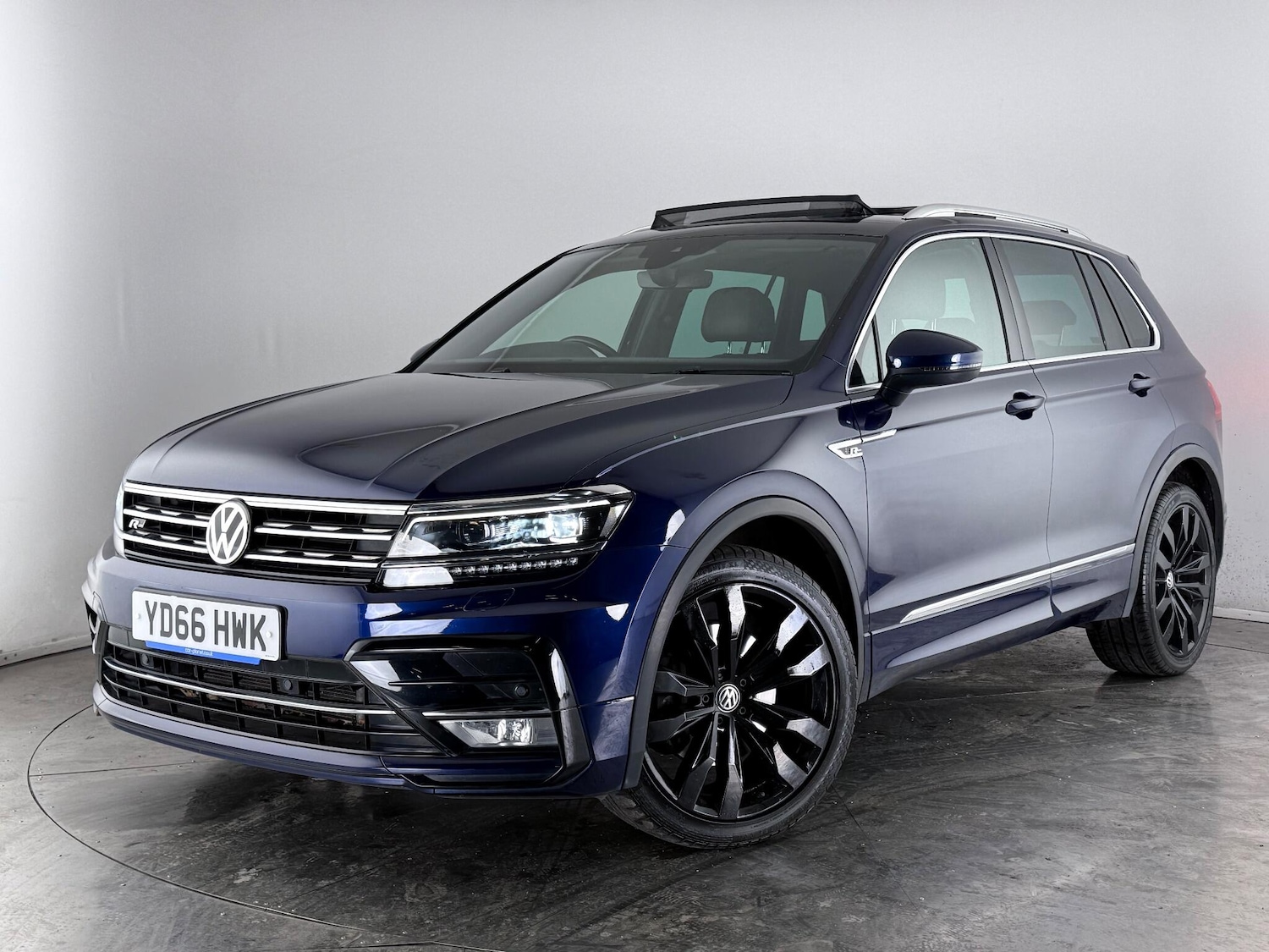 Used Volkswagen Tiguan 2016 for sale - 77183077: Photo 35