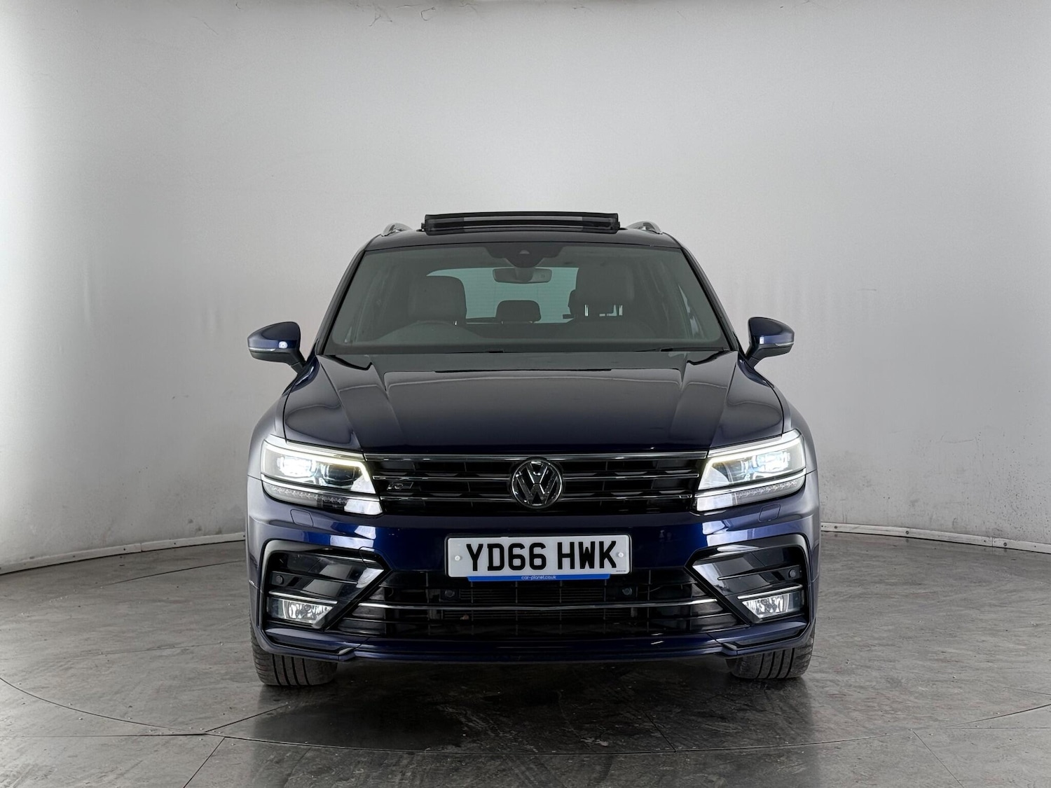 Used Volkswagen Tiguan 2016 for sale - 77183077: Photo 5